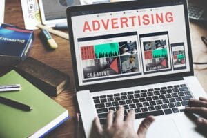 الإعلان Advertising